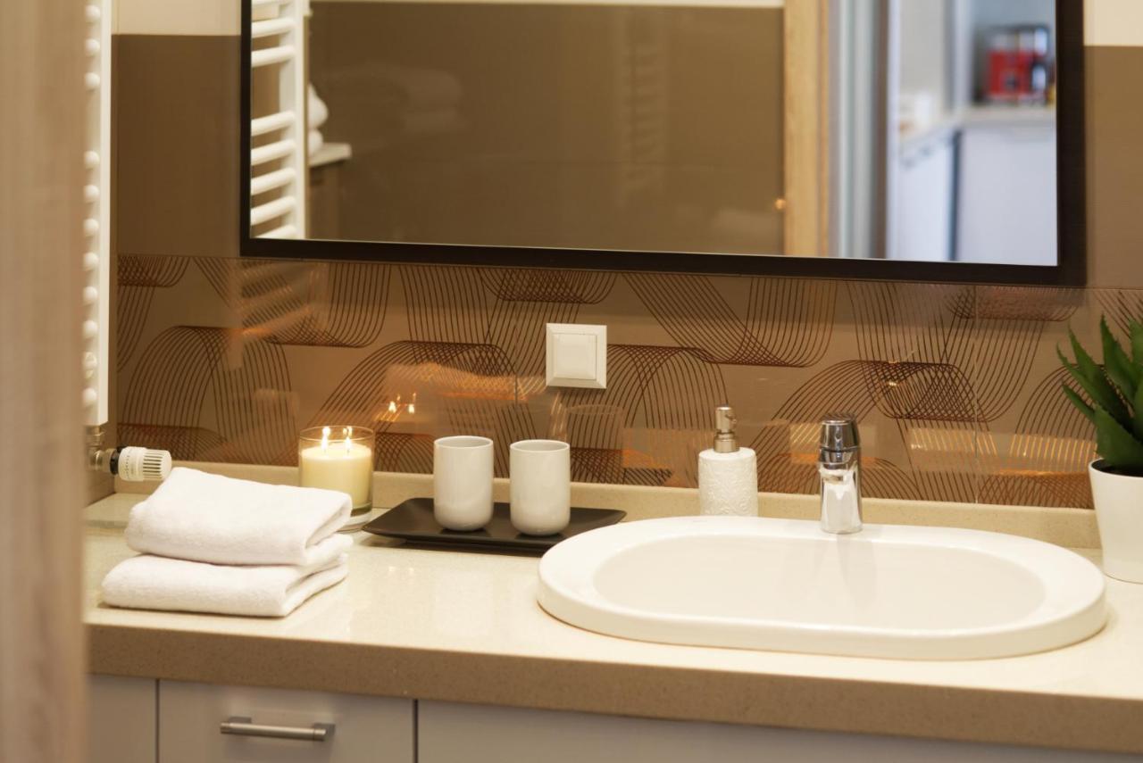 City Center Apartament Parking By Impero Poznan Luaran gambar